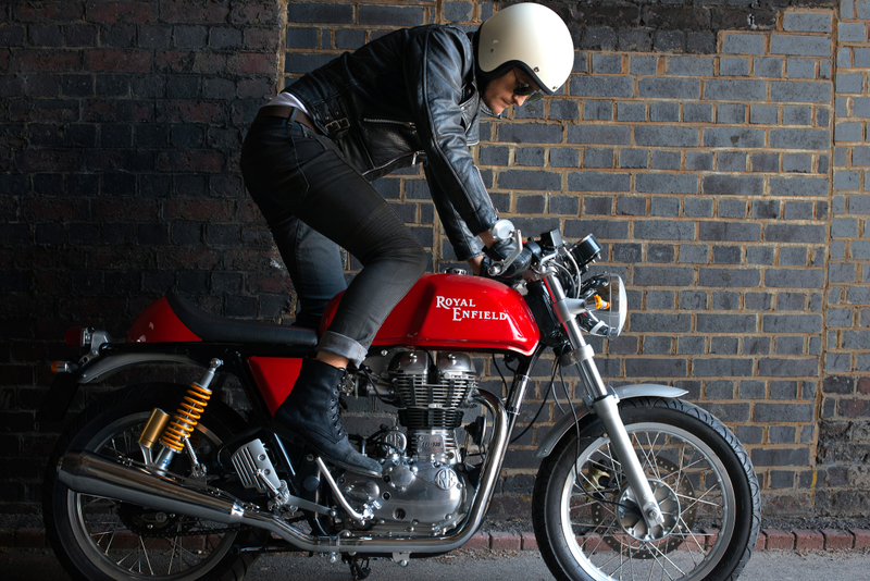 Illustration for article titled Go Thump Yourself: The Royal Enfield Continental GT Is A Time Warp To '60s Awesomeness